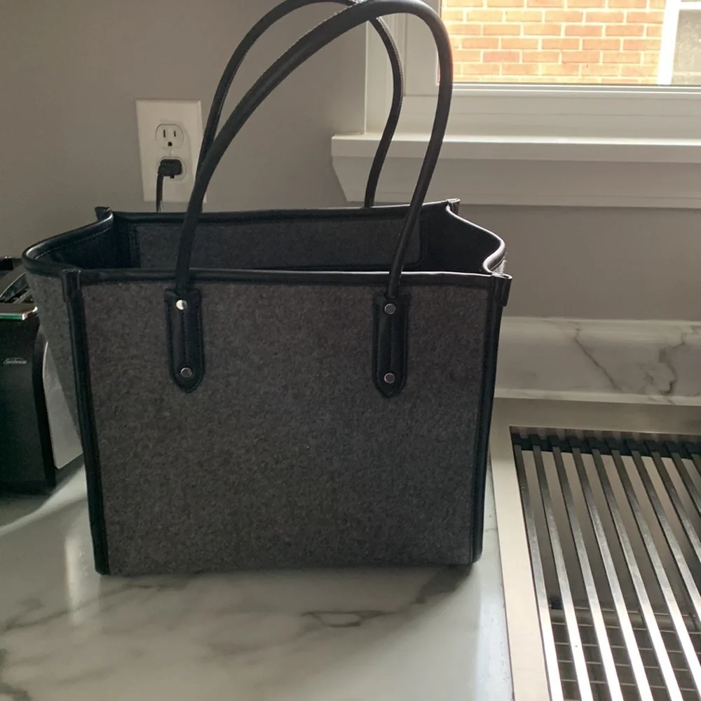 Kate Spade - Picture 3 of 3